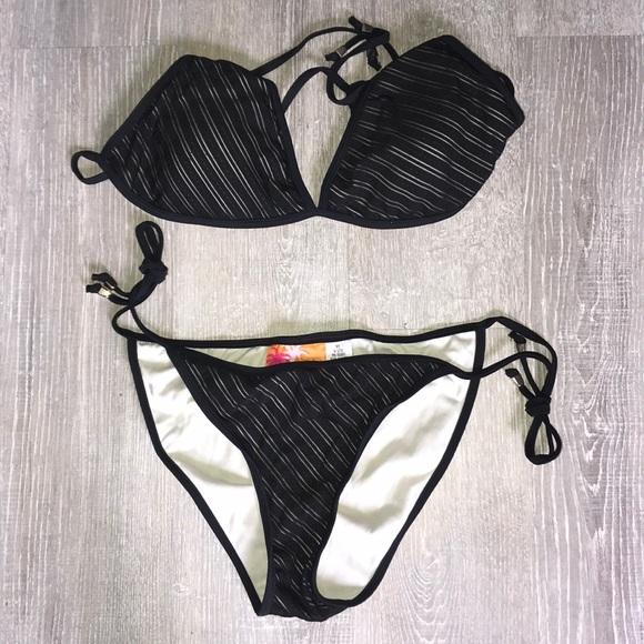 Swimwear size 11 - Picture 1 of 7